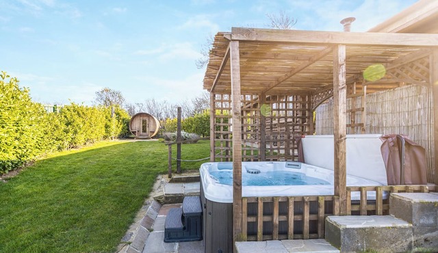 2 bedroom accommodation in Constable Burton