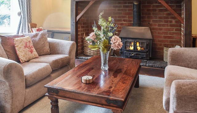 2 bedroom accommodation in Melton Constable, near Holt