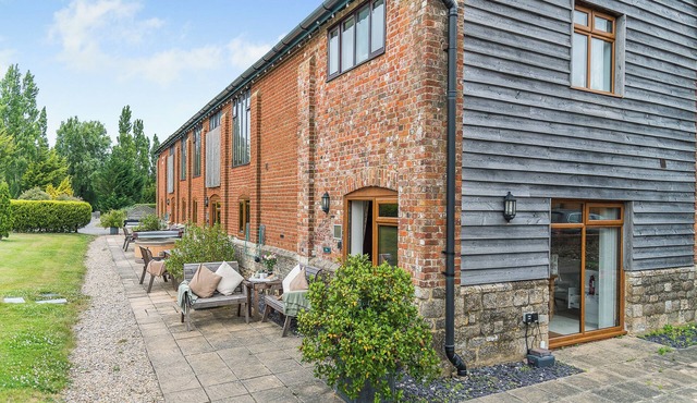 2 bedroom accommodation in Blandford Forum