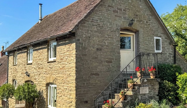 2 bedroom accommodation in Clifton-on-Teme