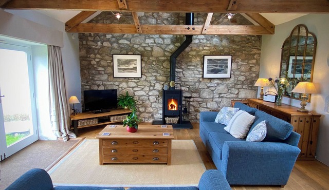 2 bedroom accommodation in Godolphin Cross, Helston