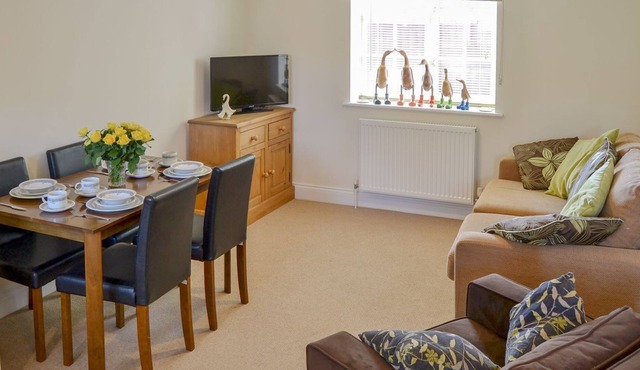 2 bedroom accommodation in Stalham Staithe