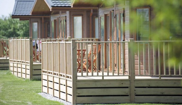 2 bedroom accommodation in Burnham-on-Sea