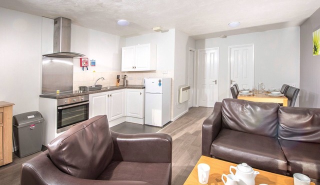 2 bedroom accommodation in Burnham-on-Sea