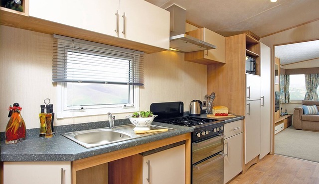 2 bedroom accommodation in Hayling Island