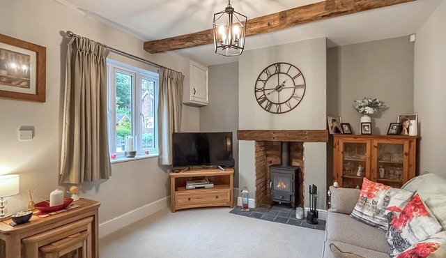 2 bedroom accommodation in Hinton, Market Drayton.