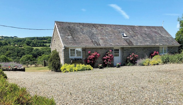 2 bedroom accommodation in Penrherber, Newcastle Emlyn