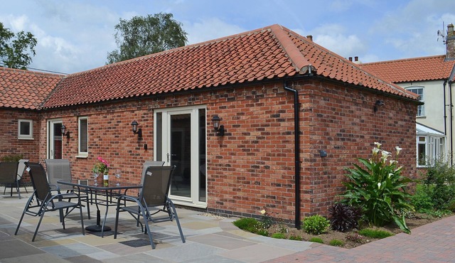 2 bedroom accommodation in Sutton-on-Trent