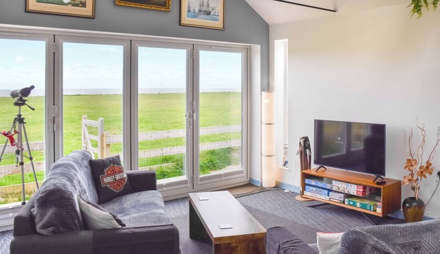 2 bedroom accommodation in Walcott-on-Sea