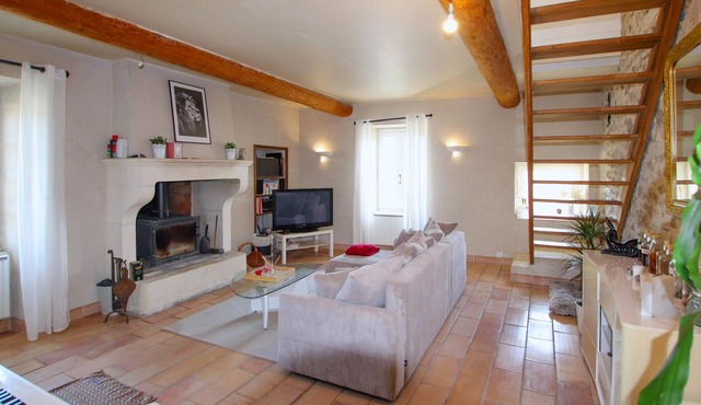 2 bedroom accommodation in Saint Restitut