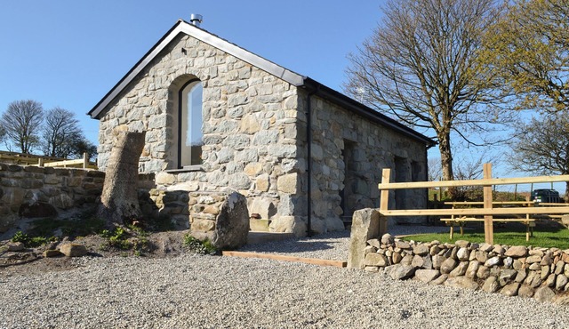 2 bedroom accommodation in near Criccieth