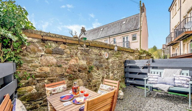 2 bedroom accommodation in Newton Stewart