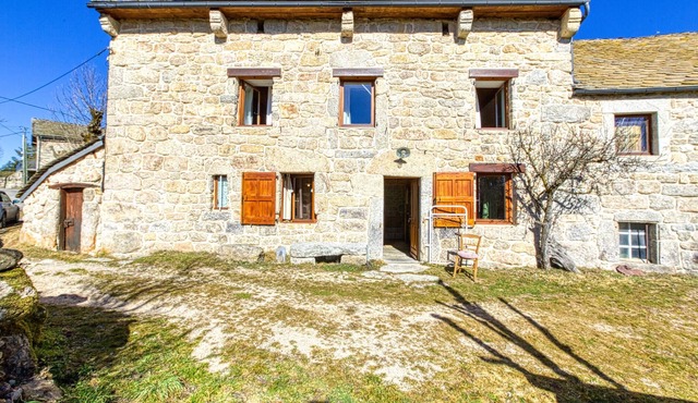 2 bedroom accommodation in Aumont Aubrac