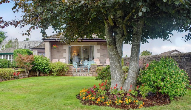 2 bedroom accommodation in Auchterarder