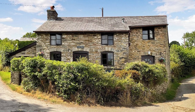 2 bedroom accommodation in Crickadarn, near Brecon