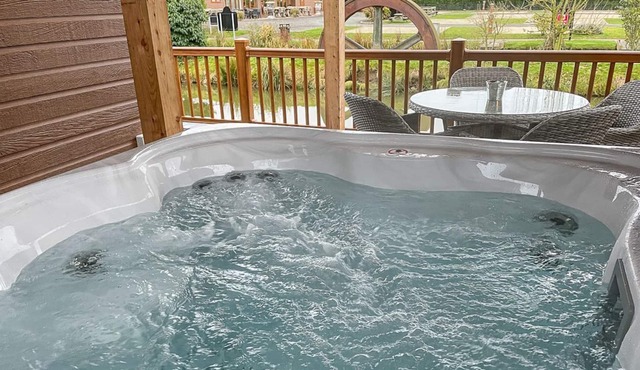 2 bedroom accommodation in Caistor, Market Rasen