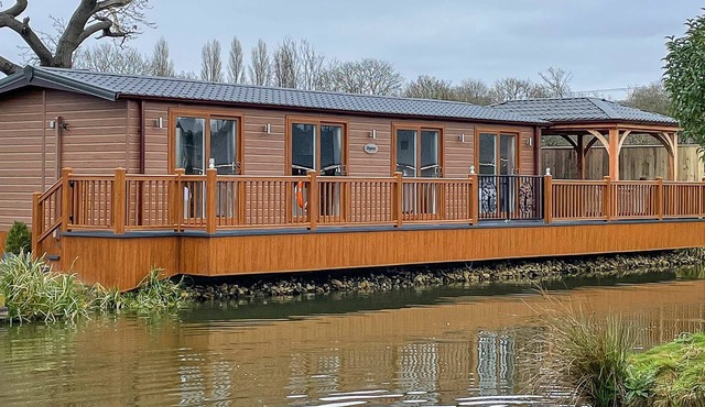 2 bedroom accommodation in Caistor, Market Rasen