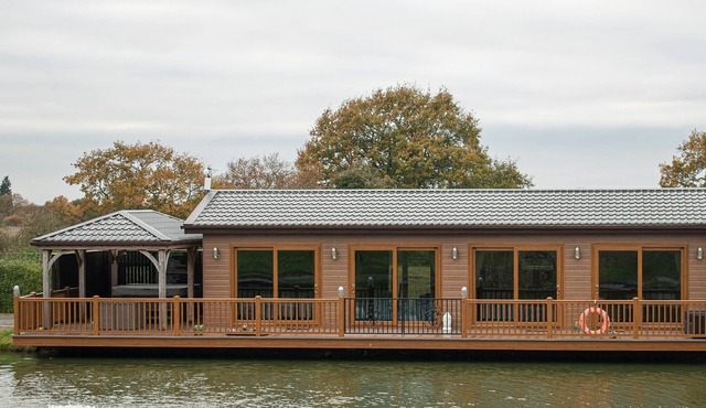 2 bedroom accommodation in Caistor, Market Rasen