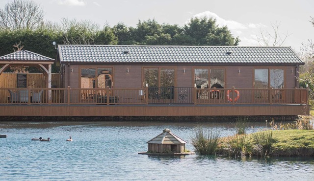 2 bedroom accommodation in Caistor, Market Rasen