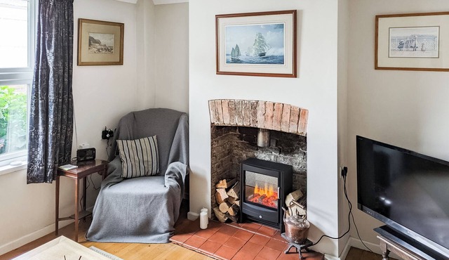 2 bedroom accommodation in Lydd, Romney Marsh