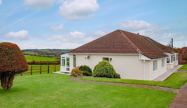 2 bedroom accommodation in Clayhanger, near Tiverton