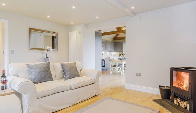 2 bedroom accommodation in Chew Magna, near Bath