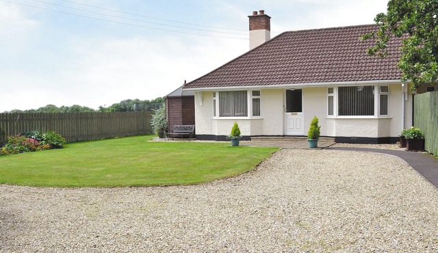 2 bedroom accommodation in Churchinford, near Taunton