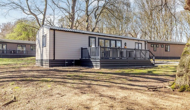 2 bedroom accommodation in Woolverstone, Ipswich