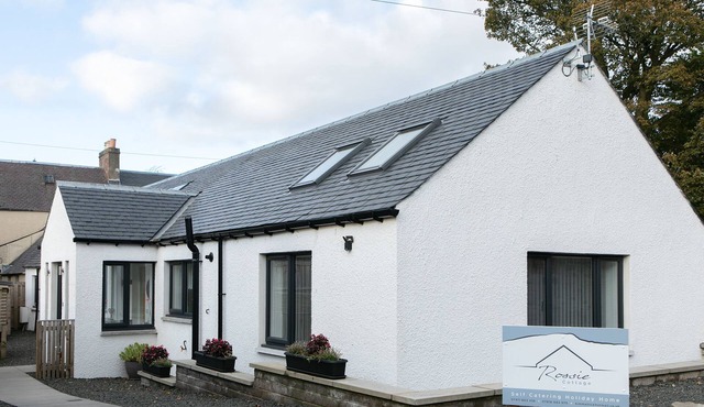 2 bedroom accommodation in Auchterarder, near Gleneagles Village