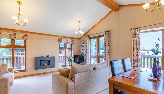 2 bedroom accommodation in Alyth, Perthshire