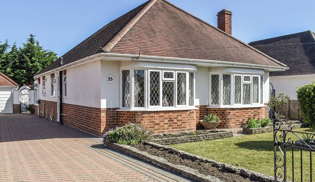 2 bedroom accommodation in Bournemouth