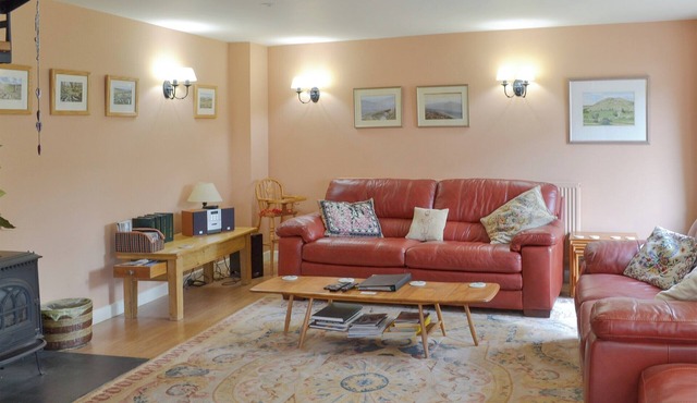2 bedroom accommodation in Bovey Tracey