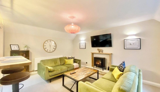 2 bedroom accommodation in Cirencester