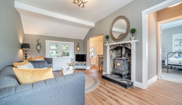 2 bedroom accommodation in Colintraive