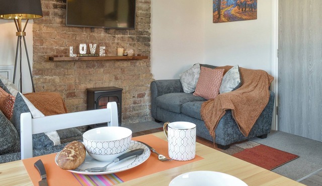 2 bedroom accommodation in Flamborough