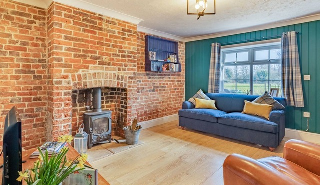 2 bedroom accommodation in Congham, near King’s Lynn