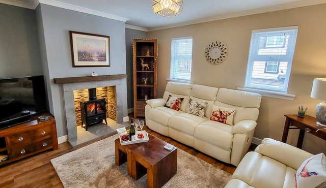 2 bedroom accommodation in Kirkmicheal, near Straiton