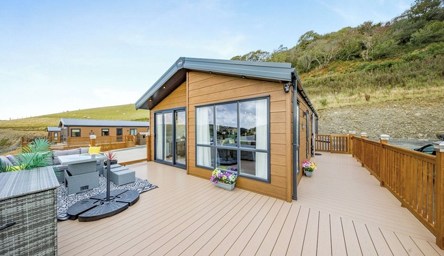 2 bedroom accommodation in Llanrhystud