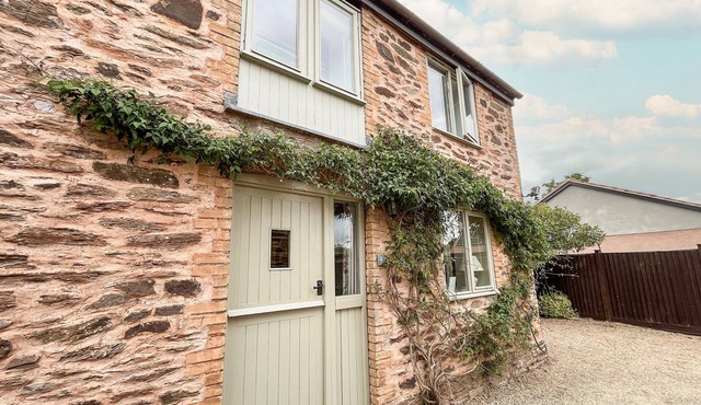 2 bedroom accommodation in North Newton