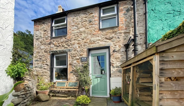 2 bedroom accommodation in Penmaenmawr, near Conwy