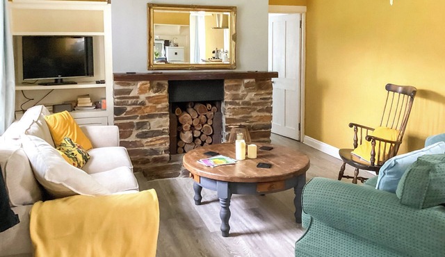 2 bedroom accommodation in Perranporth