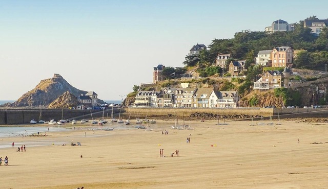 2 bedroom accommodation in Saint Alban