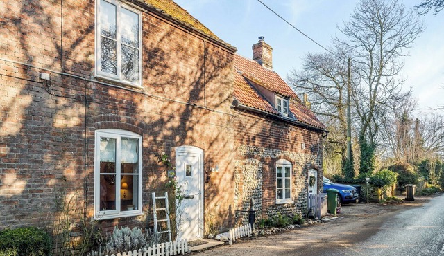 2 bedroom accommodation in Baconsthorpe, near Holt