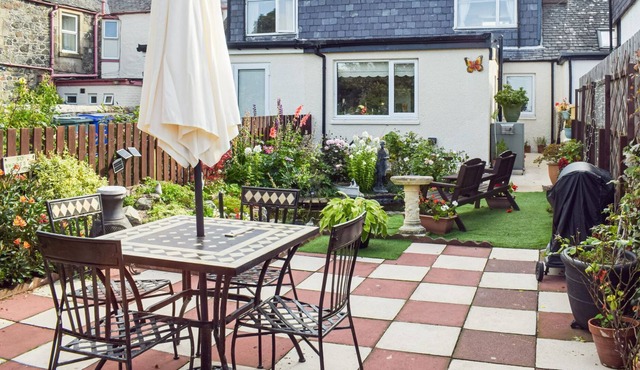 2 bedroom accommodation in BALLANTRAE