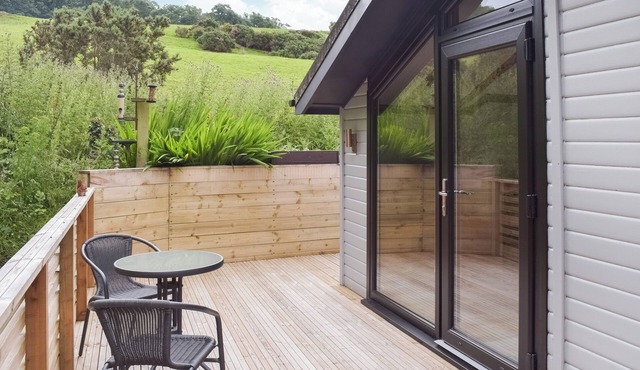 2 bedroom accommodation in Ballantrae