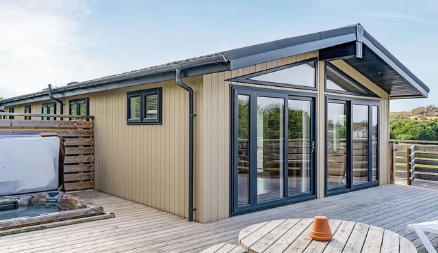 2 bedroom accommodation in Cannington