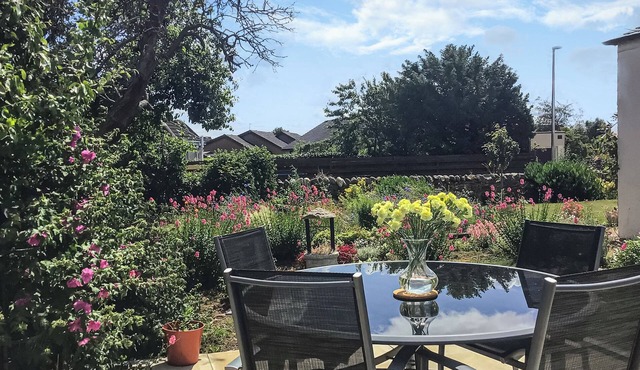 2 bedroom accommodation in Carnoustie