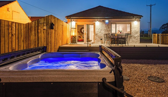 2 bedroom accommodation in Carnoustie