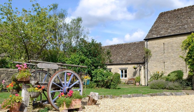 2 bedroom accommodation in Tarlton, Cirencester