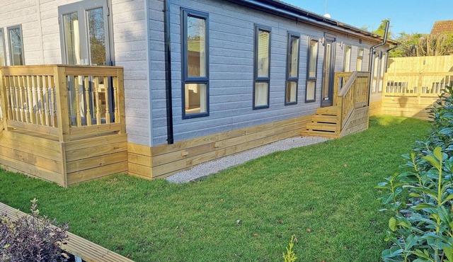 2 bedroom accommodation in Little Weighton, near Beverly